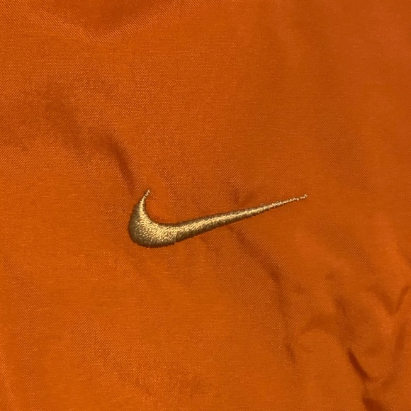 Vintage Nike Windbreaker - Picture 4 of 8